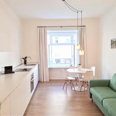 Rosa Apartment With Parking Historic City Center Merano Exterior photo